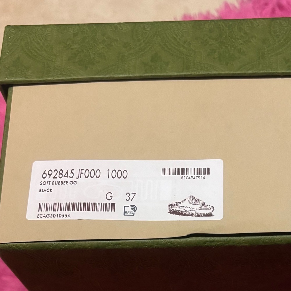 Gucci Interlocking G Logo Black Platform Slides - Picture 8 of 9